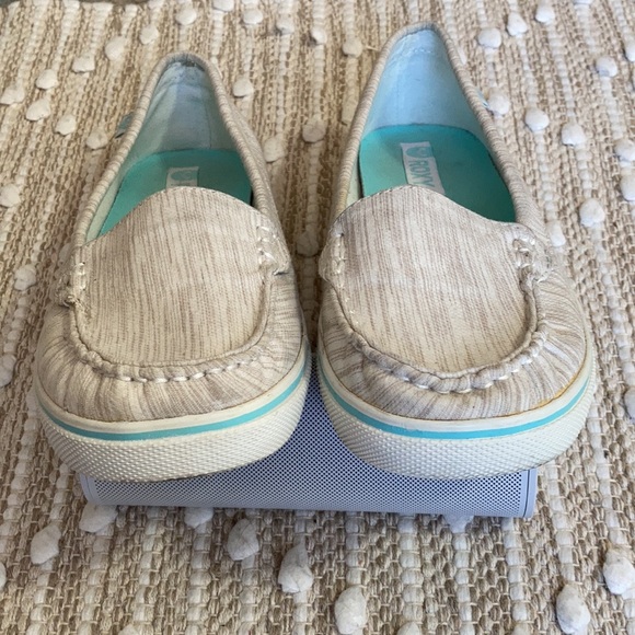 Roxy “Pixie Love II” beige loafers size 8 - Picture 8 of 10